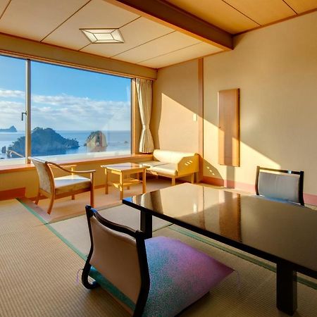 Hotel Dogashima New Ginsui à Nishiizu Extérieur photo