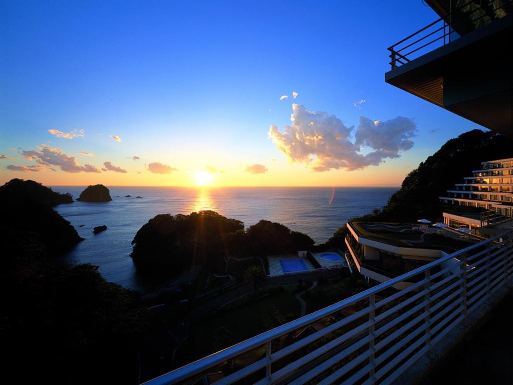 Hotel Dogashima New Ginsui à Nishiizu Extérieur photo